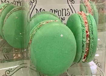 Peppermint White Chocolate macarons